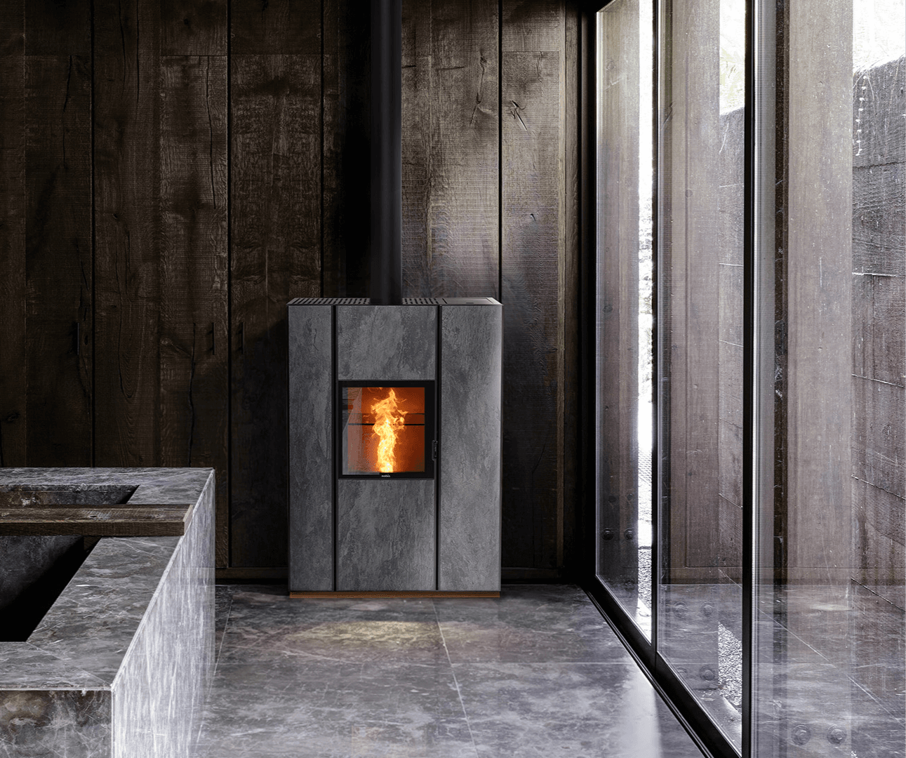 Poêle bicombustible ( bois et granulé ) Nobis Unica 9.3 kw, Flamme verte 7*, fonctionne en convection naturelle et en convection forcé. Utilisation sans électricité en mode bois possible, nettoyage automatique, kit wifi integré, radiocommande thermostatique et motoréducteur brushless font de cet appareil l'un des meilleurs ( si ce n'est le meilleur ) du marché. Disponible chez Flamme Concept à Sorgues ( 84 ) à Sorgues, près de : Avignon, Entraigues, Carpentras, Monteux , Bedarrides, Montfavet, Bedoin, Gordes,, Pernes les Fontaines, Mazan, Vedène, Chateaurenard, Pujaut, Sauvettere, Chateauneuf du Pape, Courthézon, Joncquières, Orange, Sarrians, Velleron, L'Isle sur la Sorgues, Cabrière d'Avignon, Ménerbes, Robion, Cavaillon, Lagnes , en exposition, votre spécialiste du chauffage au bois