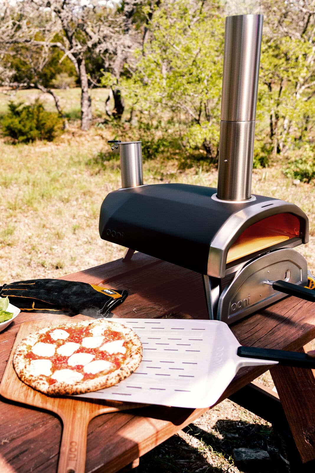 Four à Pizza Ooni Fyra 12. Disponible chez Flamme Concept Avignon, à coté de Carpentras, Monteux, Cavaillon, L'Isle sur Sorgues, Pernes les Fontaines, Orange dans le Vaucluse (84).