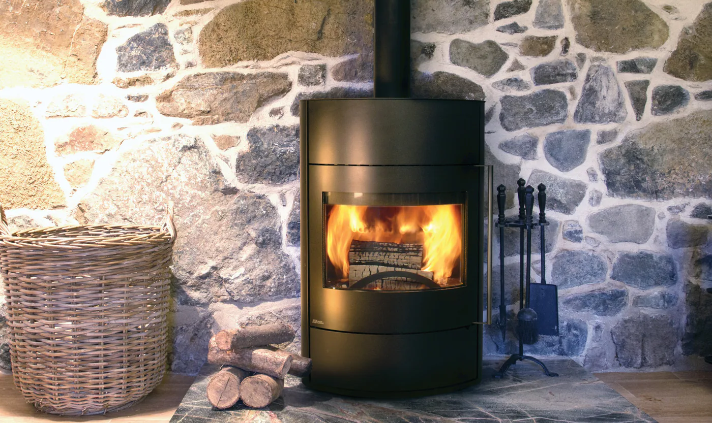Fonte Flamme Poêles à bois Fifti — vue principale, visuel fabricant